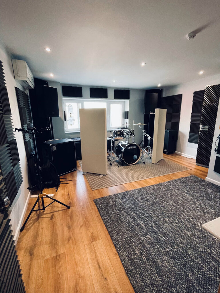 Chillout room in Studio 6 music production studio